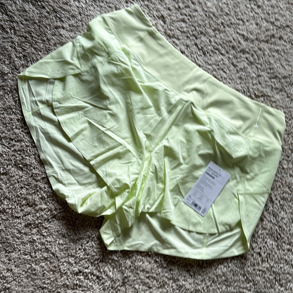 PLUS SIZE Athleta shorts nwt 1x